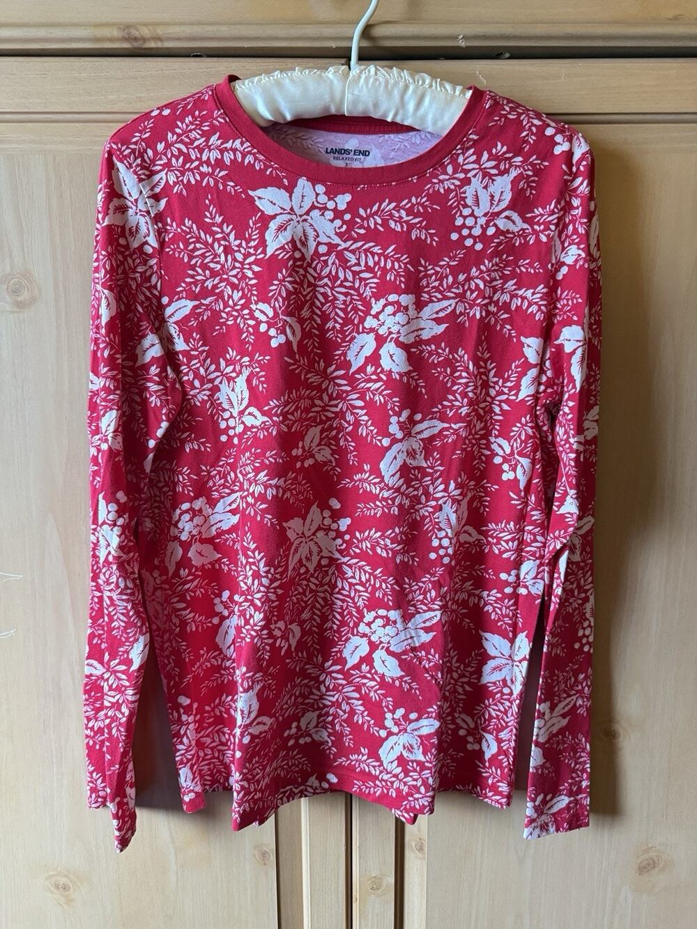 Lands End Red toile ladies small top Relaxed Fit Long Sleeve - Picture 1 of 7